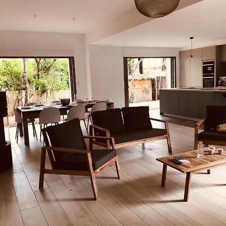 别墅 Villa- Sur -200 M Nauzan - Piscine *