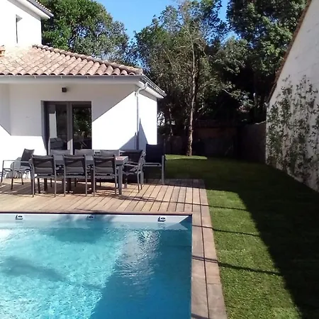 Villa- Sur -200 M Nauzan - Piscine