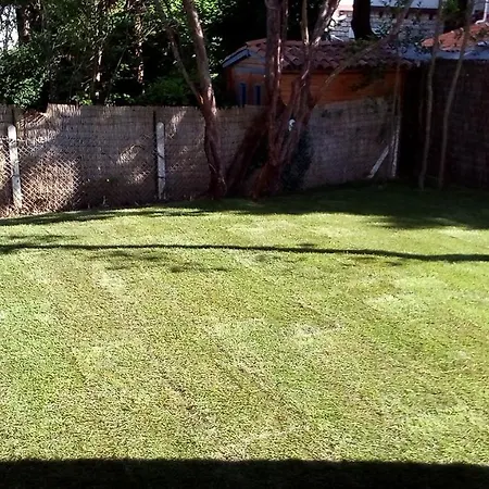 Villa- Sur -200 M Nauzan - Piscine 别墅 *