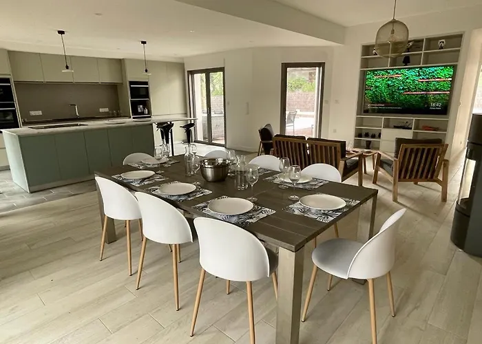 Villa- Sur -200 M Nauzan - Piscine