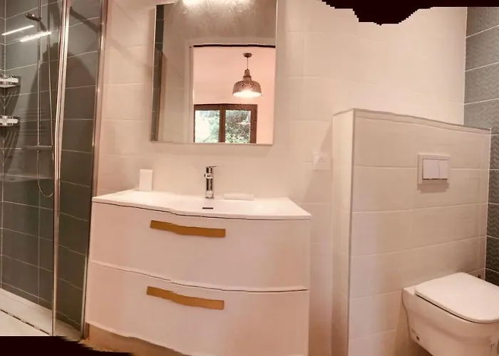 Villa- Sur -200 M Nauzan - Piscine