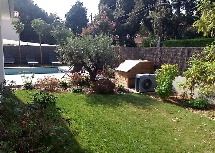 Villa- Sur -200 M Nauzan - Piscine *