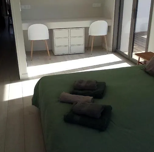 Villa- Sur -200 M Nauzan - Piscine Vila